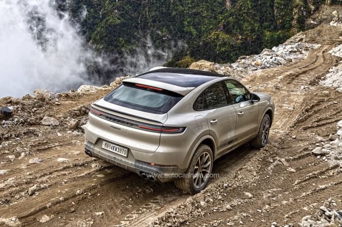 Feature: Driving a Porsche Cayenne through new Sela Tunnels